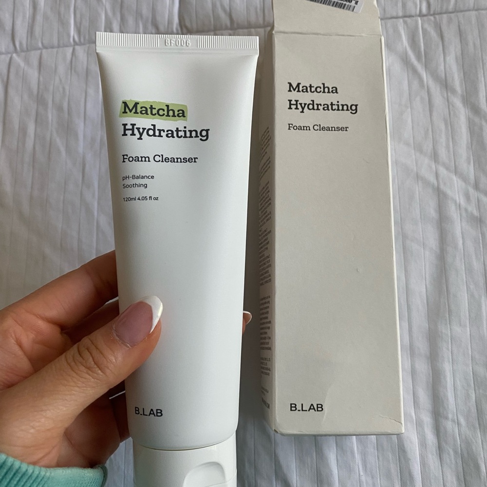 Matcha hydrating cleanser